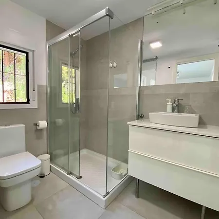 Casa Mare Nostrum: Heated Pool Stunning Views Villa La Herradura (Granada)
