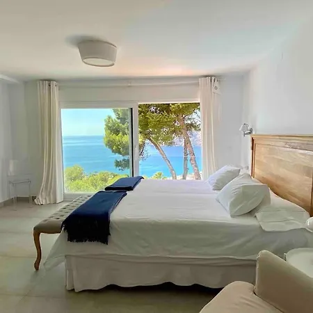 Casa Mare Nostrum: Heated Pool Stunning Views Villa