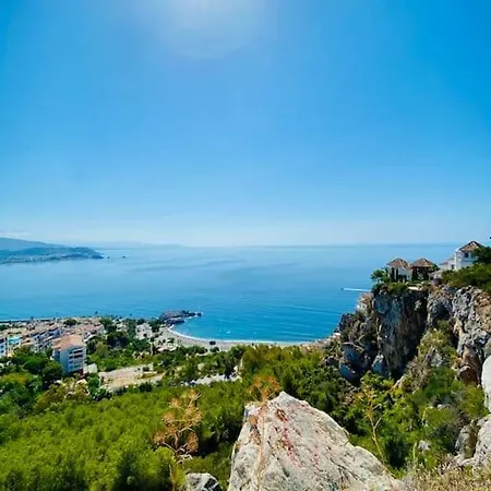 Casa Mare Nostrum: Heated Pool Stunning Views