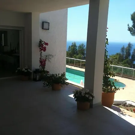 Villa Casa Mare Nostrum: Heated Pool Stunning Views *