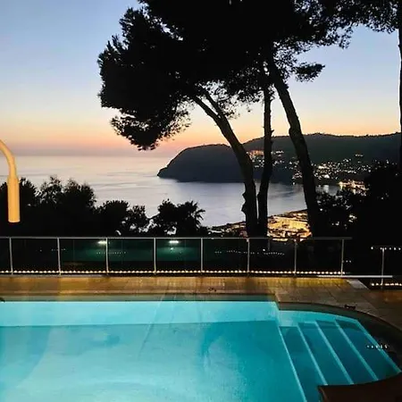 Villa Casa Mare Nostrum: Heated Pool Stunning Views